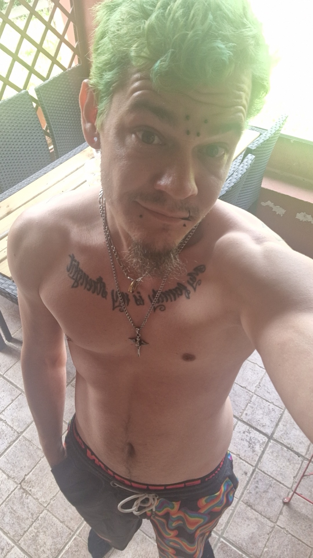 Profil de Salahdin, 28 ans, Trans à Weiler